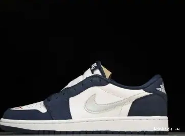Navy Midnight Jordan SB Low 1 0626